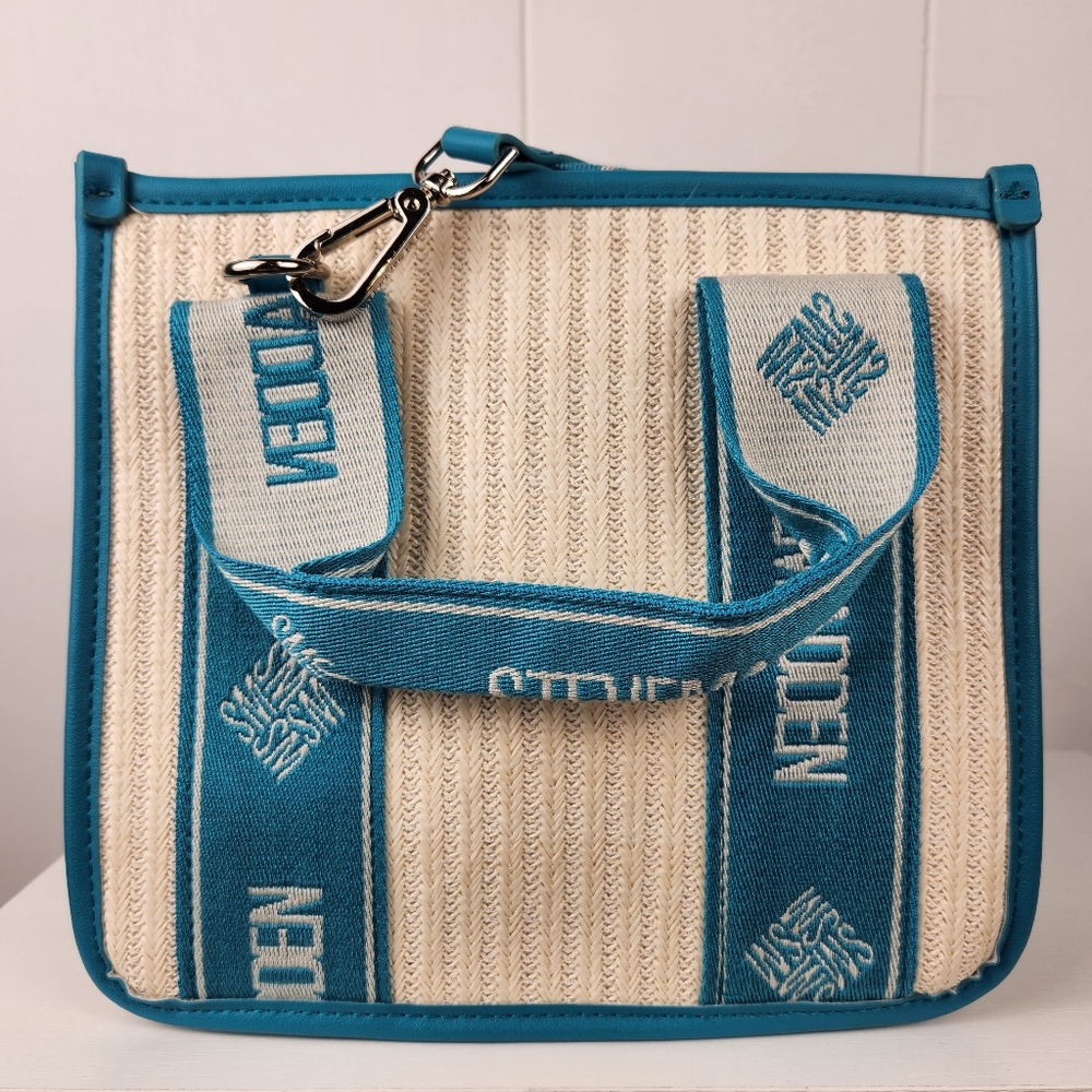 LIKE NEW  Steve Madden White Straw Teal Crossbody Handbag Satchel w AirPod/Coin - Picture 8 of 15